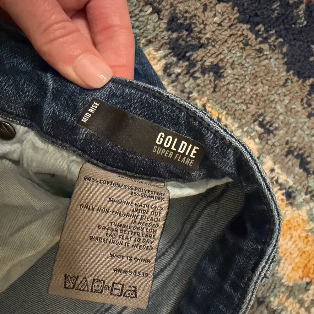 Kut from the Kloth Wide-Leg Flare Jeans in Faded Blue Denim - Picture 2 of 4